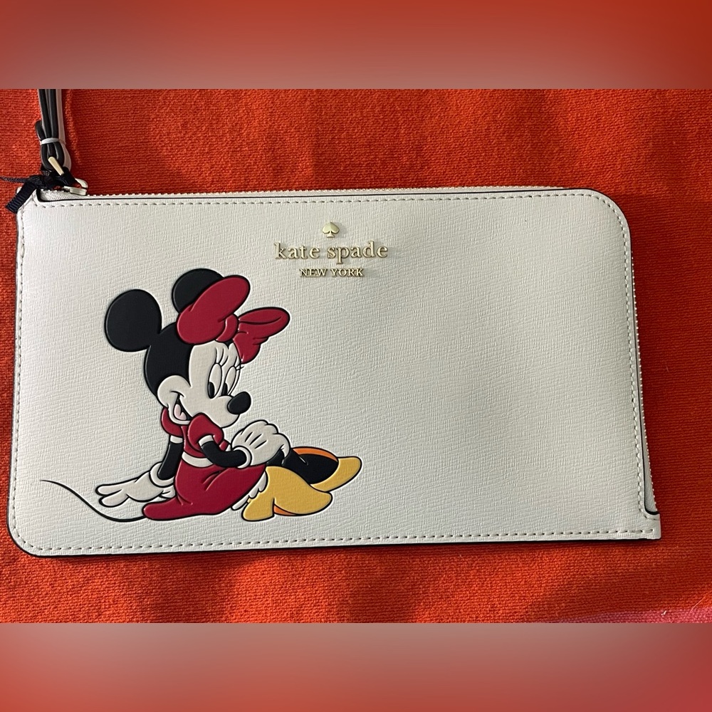 Kate Spade Disney X  Minnie Medium Ziip Wristlet. NWT  Disney Fans!!! - Picture 11 of 11